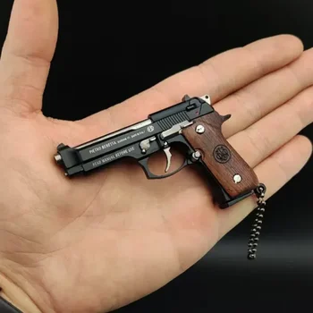 Glock 17 Fidget Igrača PUBG Keychain Mini Metal Desert Eagle Glock G17 Keychain Pištolo Prenosni Lupini Izmet Zbrati Razstaviti